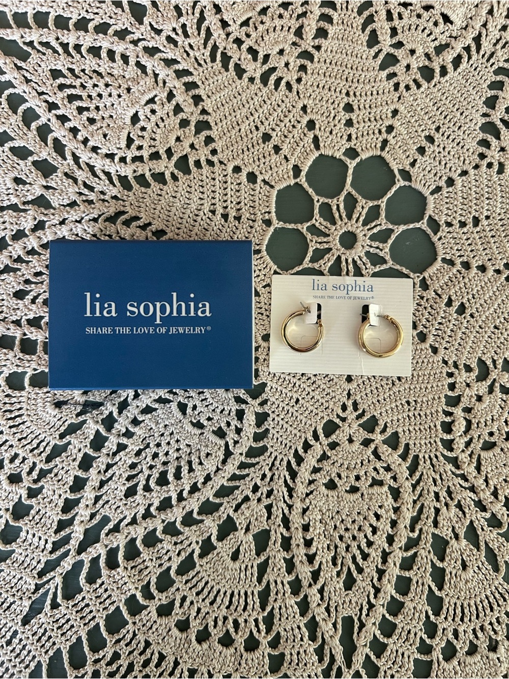 Lia Sophia "Contour" Gold Tone Chunky Hoop Earrings NIB 21E29